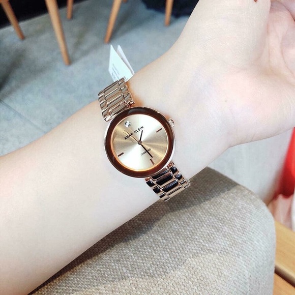 Anne Klein ladies watch - Picture 1 of 4